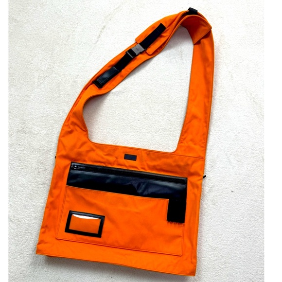 GUCCI/Cloth bag/Good condition/Orange/Unisex - Picture 5 of 16